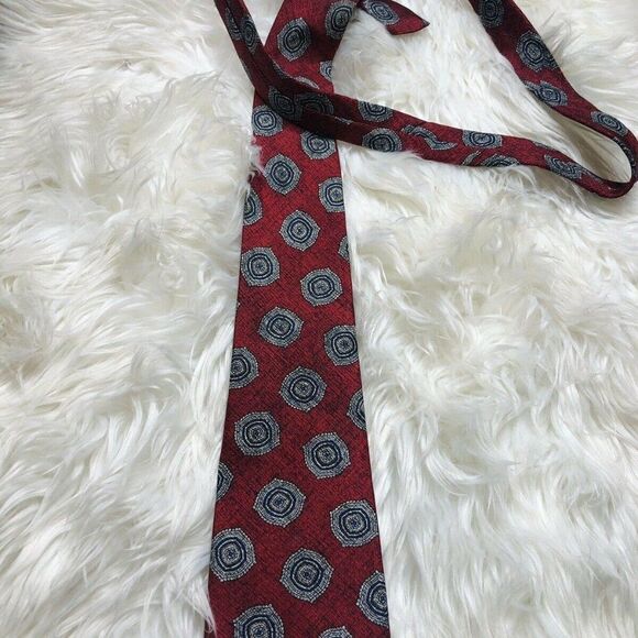 Oscar de la Renta Mens Tie Red Geometric Pattern - Picture 4 of 6